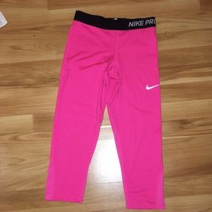 Nike Crop Leggings